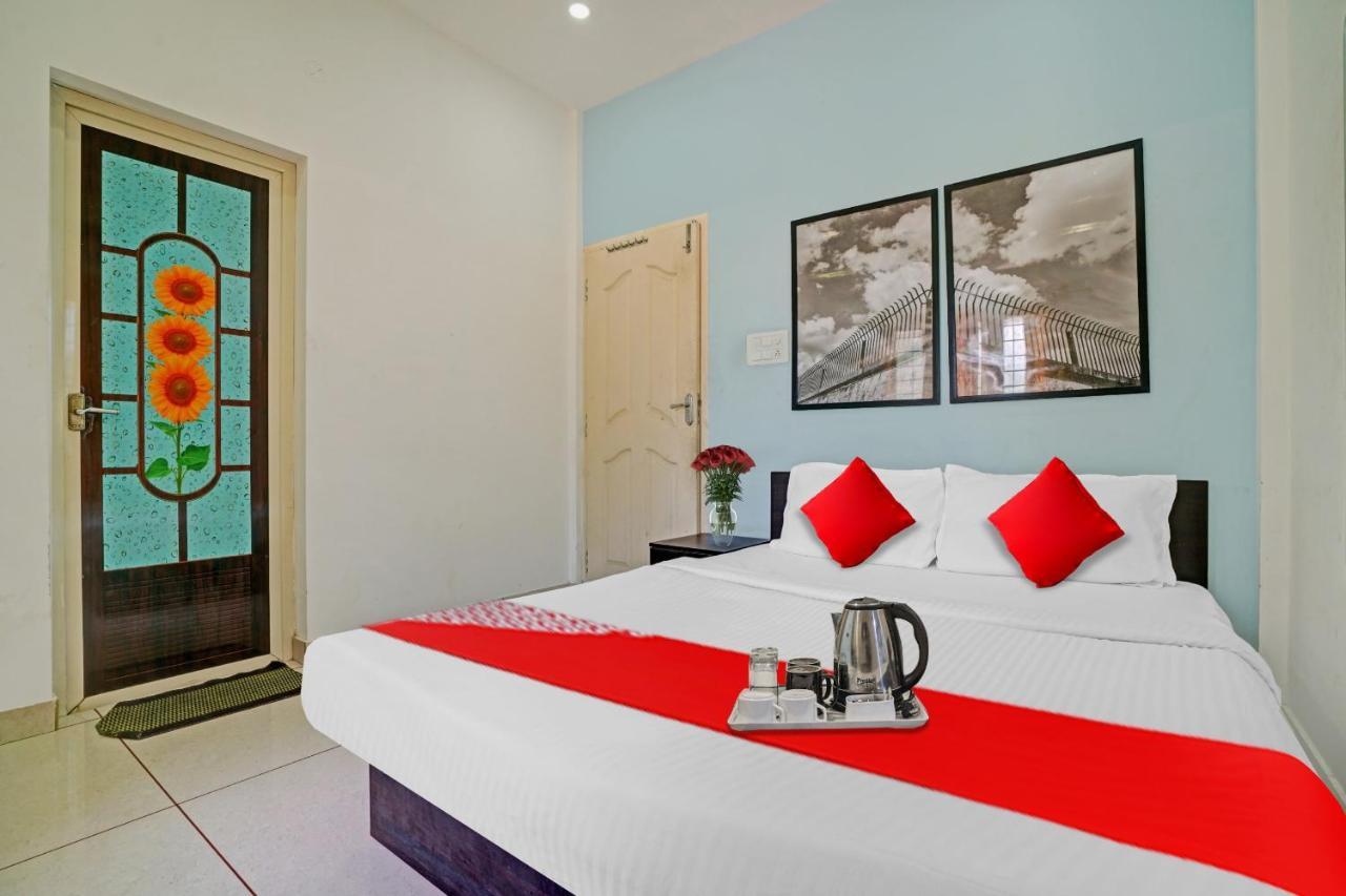 Oyo Thykoodam Sleep Inn Kochi Eksteriør bilde