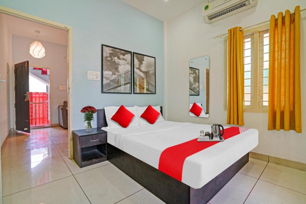 Oyo Thykoodam Sleep Inn Kochi Eksteriør bilde